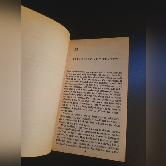 Breakfast at Tiffany's book paperback - Picture 3 of 4